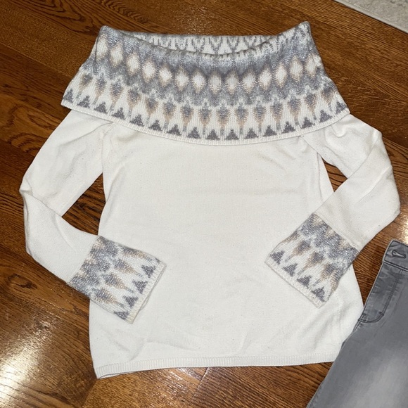 Black House White Market Off the Shoulder Sweater - Picture 3 of 8